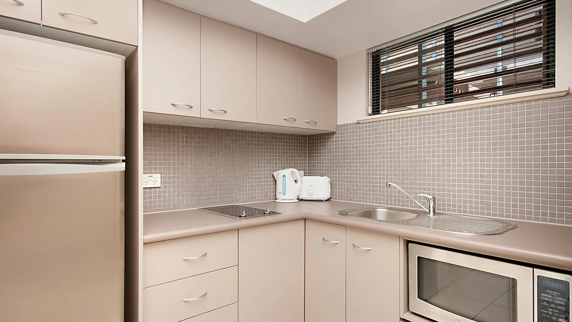 Southern Cross Atrium Apartments Cairns Aparthotel
