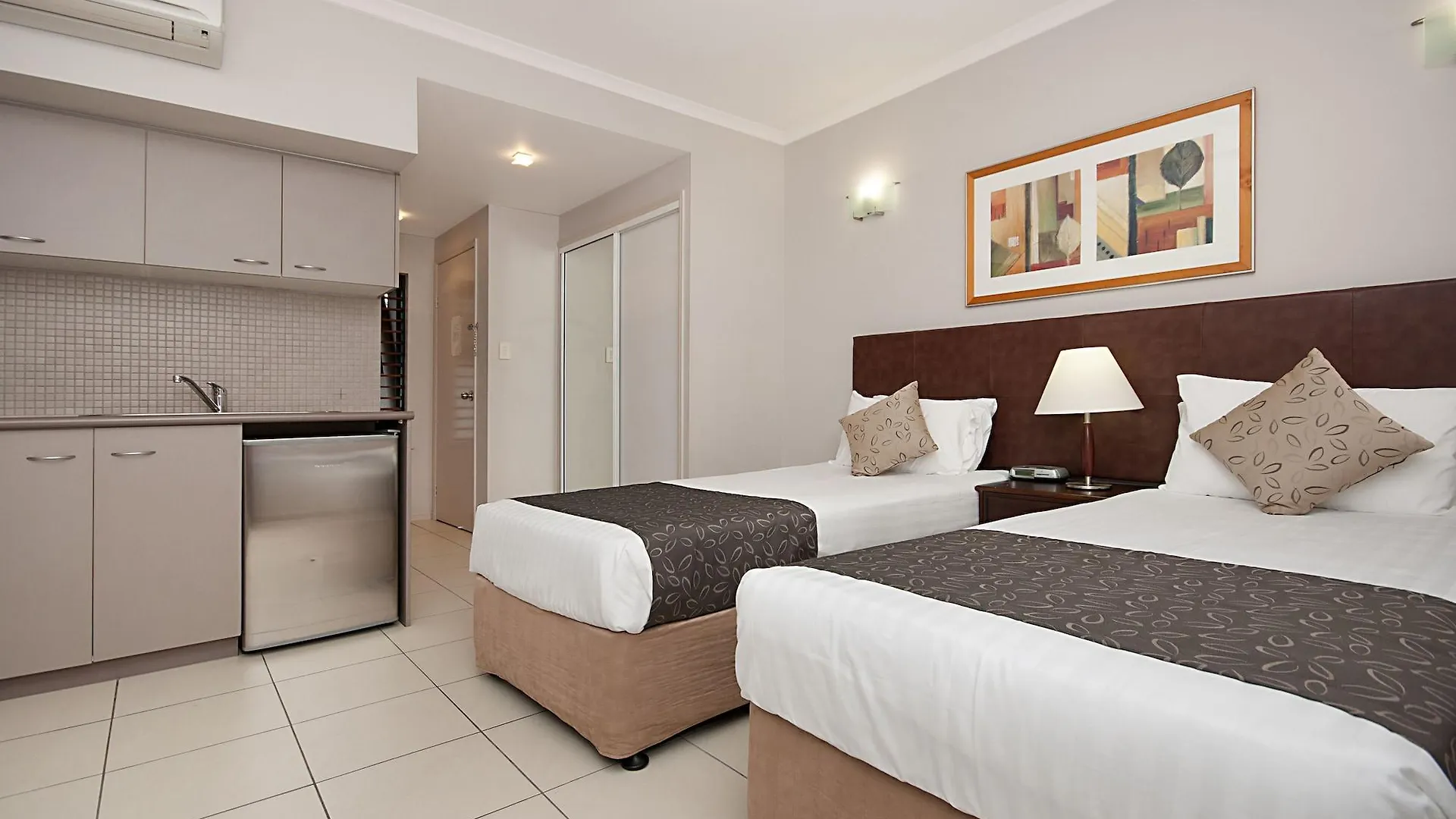 Southern Cross Atrium Apartments Cairns Aparthotel