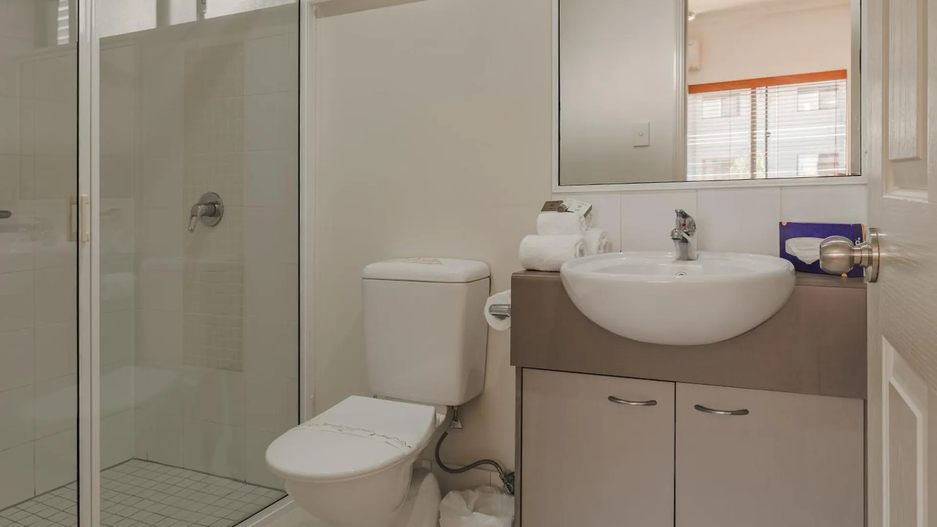 Southern Cross Atrium Apartments Cairns 4*,  Australia