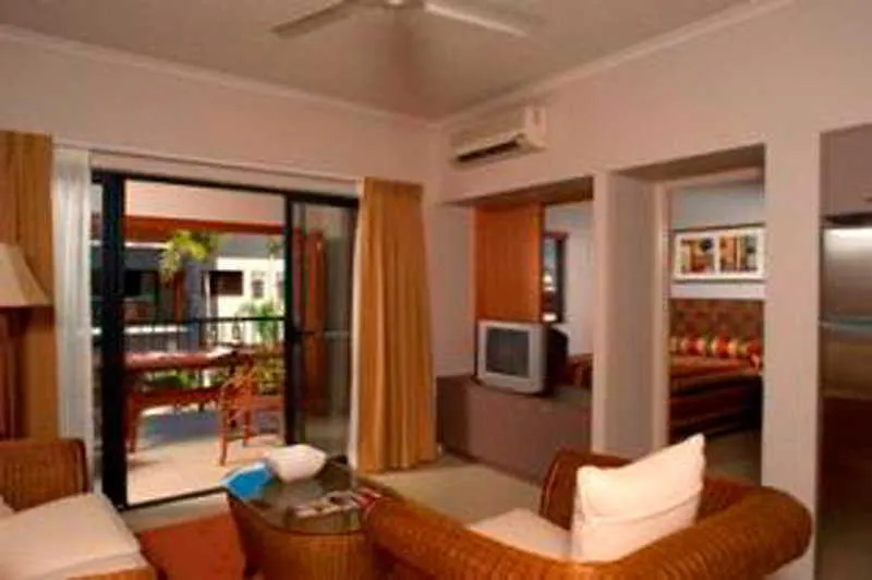 **** Aparthotel Southern Cross Atrium Apartments Cairns Australia