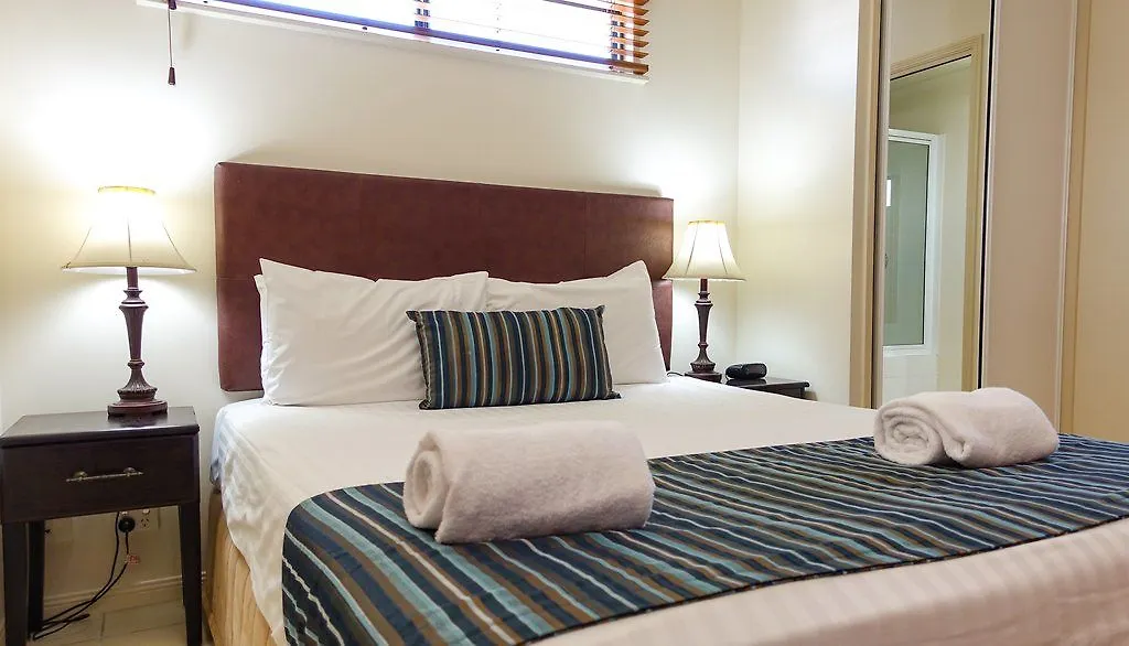 **** Aparthotel Southern Cross Atrium Apartments Cairns Australia