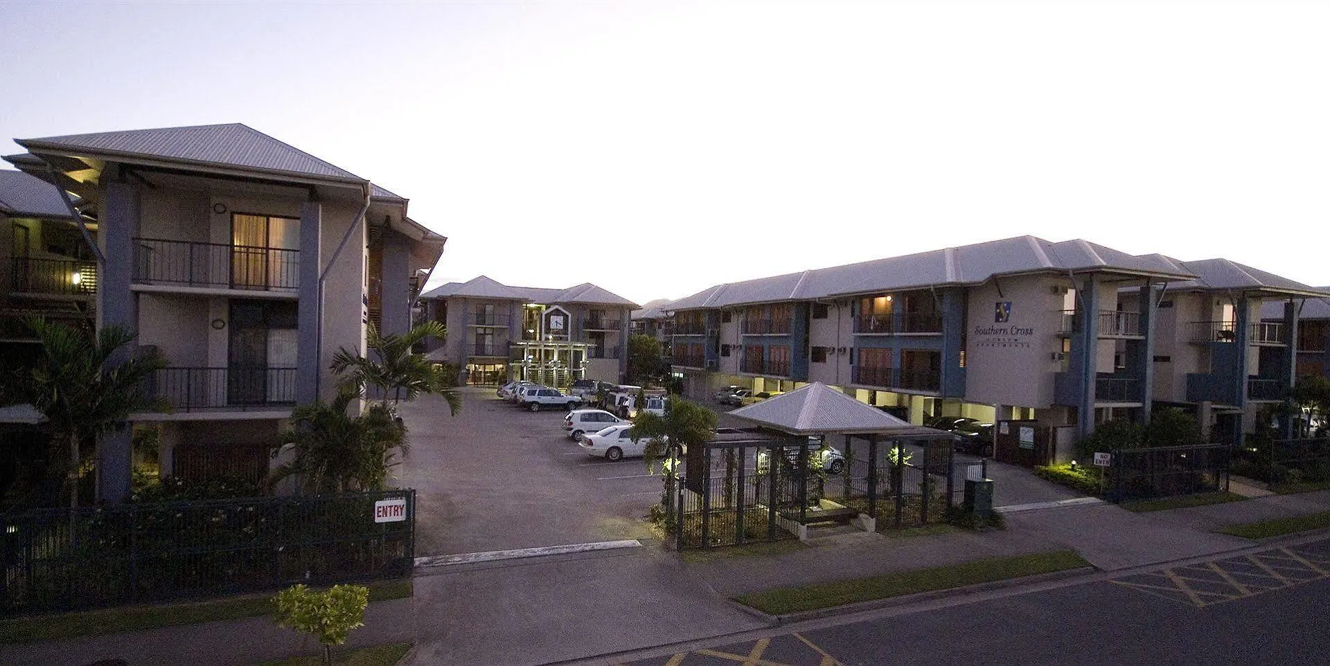 Aparthotel Southern Cross Atrium Apartments Cairns