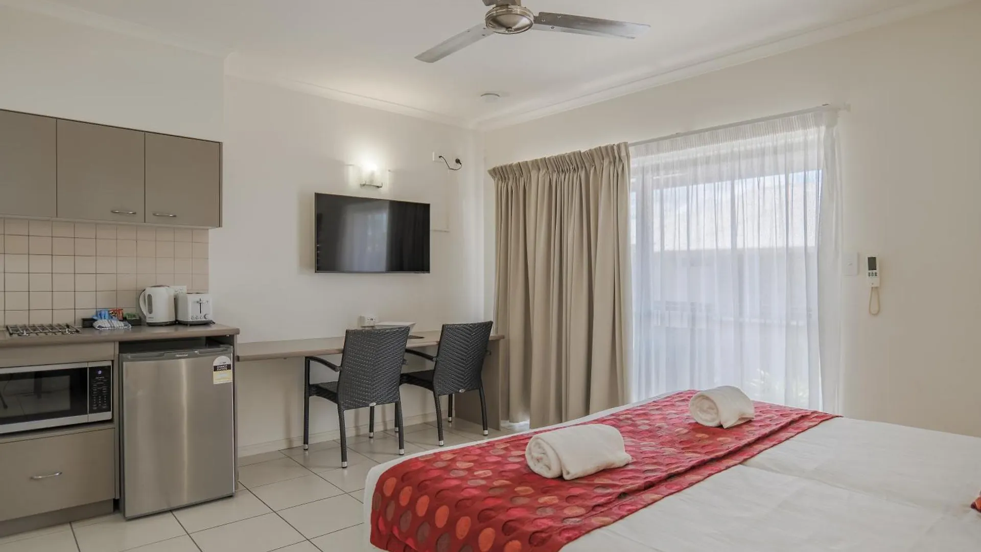 Southern Cross Atrium Apartments Cairns 4*,  Australia