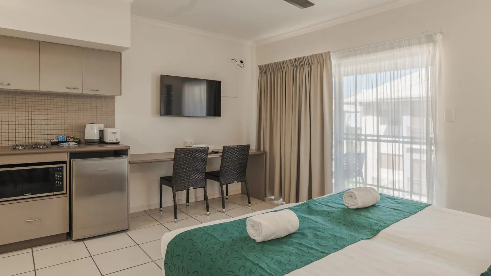 Southern Cross Atrium Apartments Cairns Aparthotel