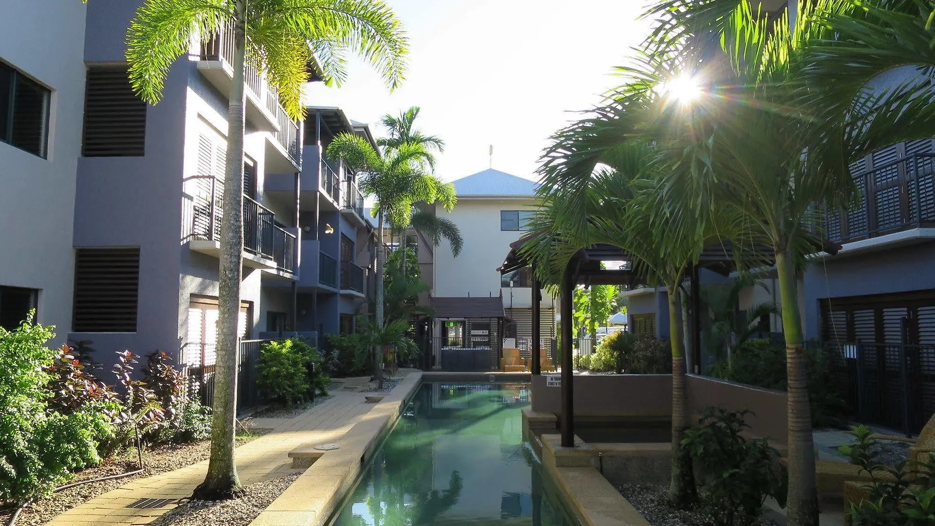 Southern Cross Atrium Apartments Cairns 4*,  Australia